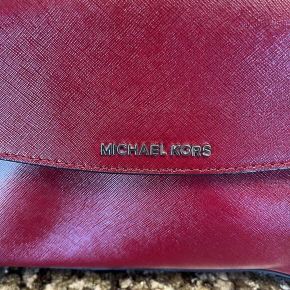 BEAUTIFUL BRIGHT RED MICHAEL KORS PURSE - Picture 3 of 6